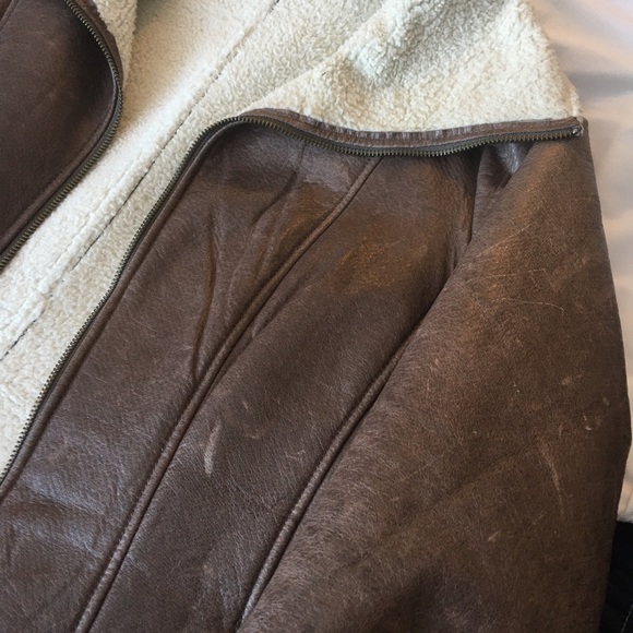 Danier Leather Sherpa lined jacket - Picture 4 of 5